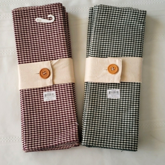 Host Pick ⭐️NWT 8 Placemats Kitchen Essentials - Picture 3 of 8